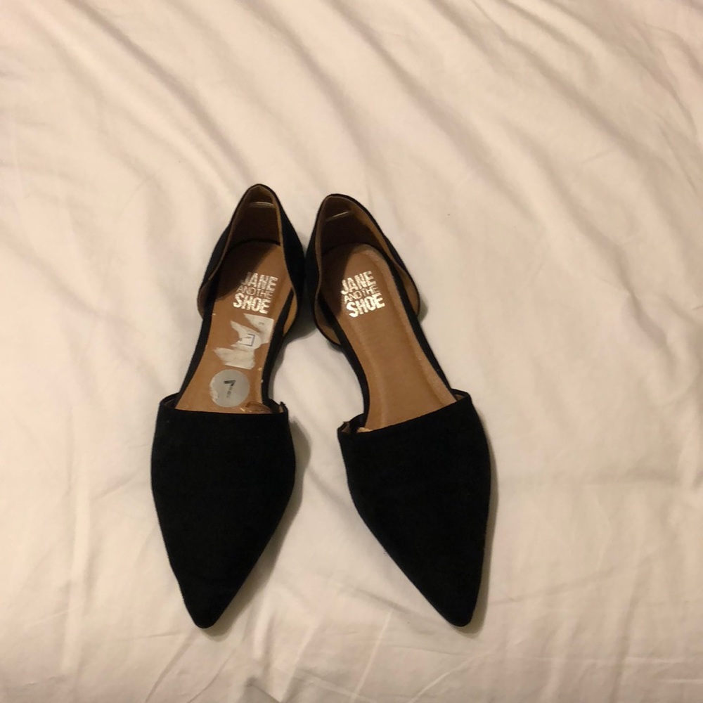 Jane And The Shoe Black Flats